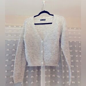 Cropped grey cardigan